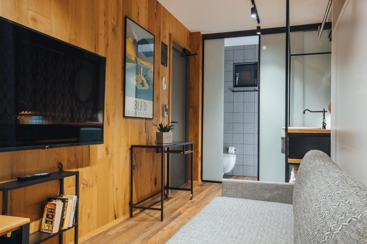 City Glamping By One66 Hotel Lubiana Esterno foto