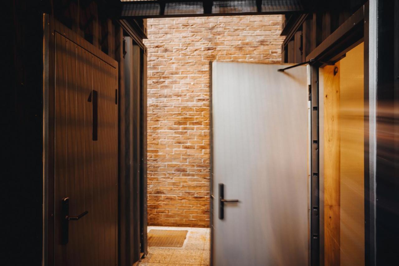 City Glamping By One66 Hotel Lubiana Esterno foto