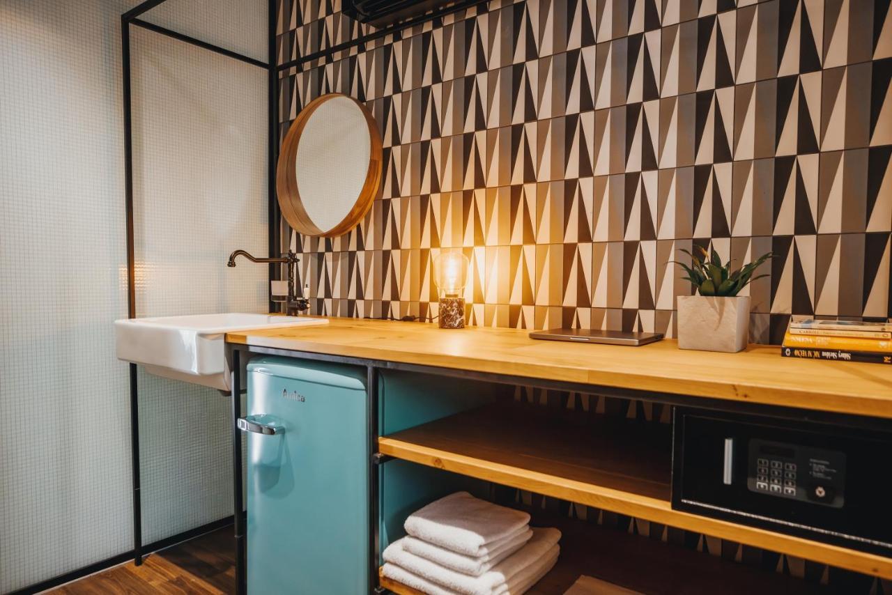 City Glamping By One66 Hotel Lubiana Esterno foto