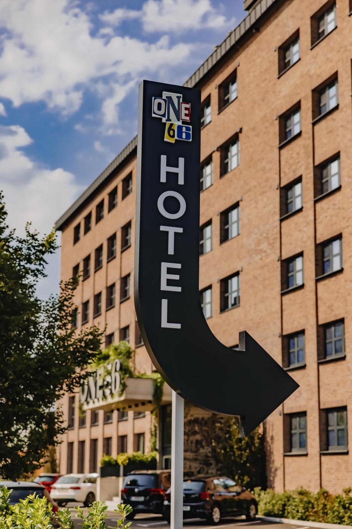 City Glamping By One66 Hotel Lubiana Esterno foto